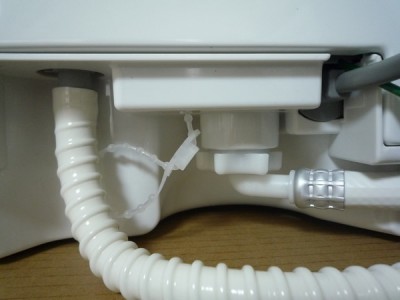 Panasonic食洗機(NP-TR3)：本体側のホース取り付け