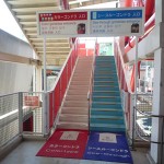 お台場の透明(シースルー)な観覧車に乗ったの巻:ラッキーなことに待ちは0人でした。普通のゴンドラ共に。